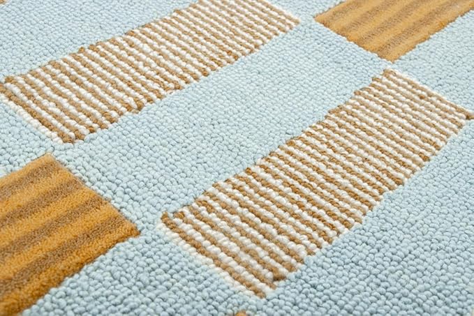 Hand-Tufted Wool Rug with Scalloped Edges, Light Blue Plaid Pattern, Cozy Soft Area Rug for Living Room, Bedroom, and Nursery, Handmade Modern Accent Rug, 3x6 Ft