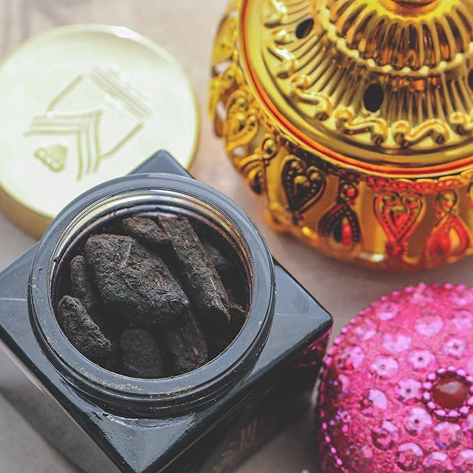 Almas Perfumes Bakhoor Saher Al Kalmat – Premium Oriental Incense 60g | Long-Lasting Fragrance with Oud | Made in K.S.A