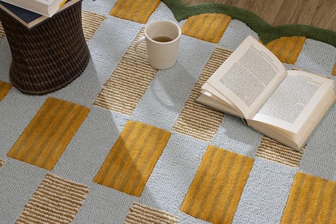 Hand-Tufted Wool Rug with Scalloped Edges, Light Blue Plaid Pattern, Cozy Soft Area Rug for Living Room, Bedroom, and Nursery, Handmade Modern Accent Rug, 4x6 Ft