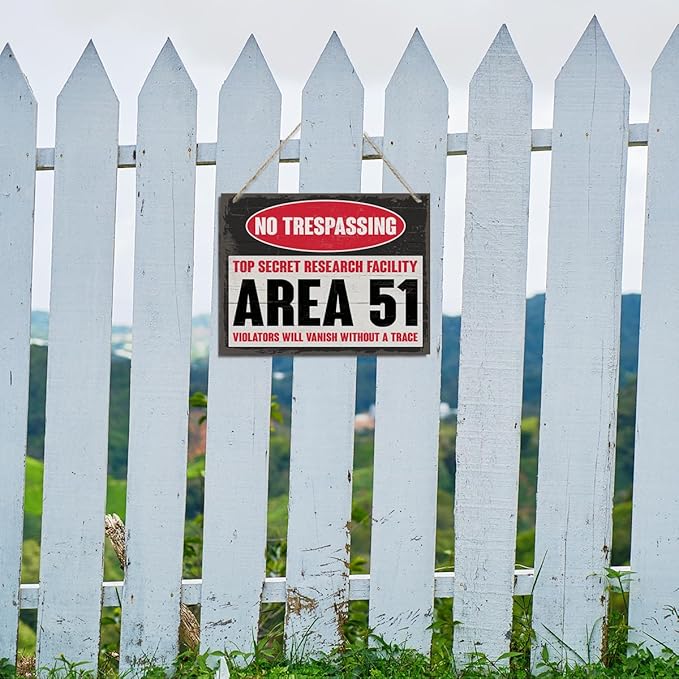 Wood Hanging Decor Sign, No Trespassing Top Secret Research Facility Area 51 Violators Will Vanish Without A Trace, Outdoor Warning Sign, Decorative Signs, Farmhouse Home Wall Deocr, Door Decor