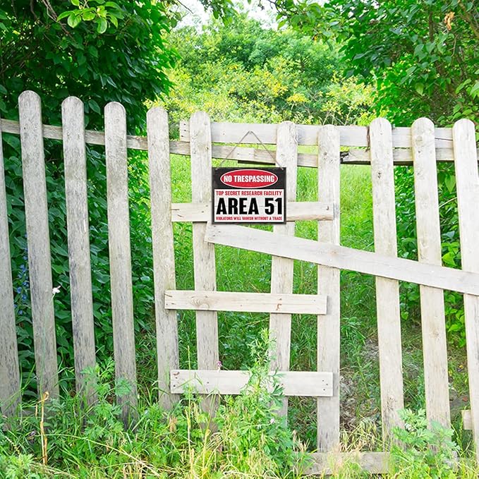 Wood Hanging Decor Sign, No Trespassing Top Secret Research Facility Area 51 Violators Will Vanish Without A Trace, Outdoor Warning Sign, Decorative Signs, Farmhouse Home Wall Deocr, Door Decor